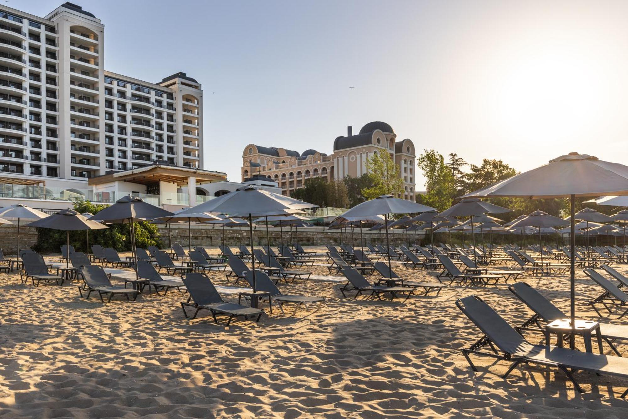 Secrets Sunny Beach Resort & Spa (Adults Only) Екстер'єр фото Beach at the Grand Resort